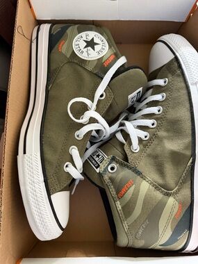 NWT Converse Chuck Taylor All Star High Top Hybrid Camo